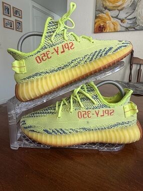 adidas Yeezy Boost 350 V2 Low Semi-Frozen Yellow Size 7.5  No Box “STAINED”